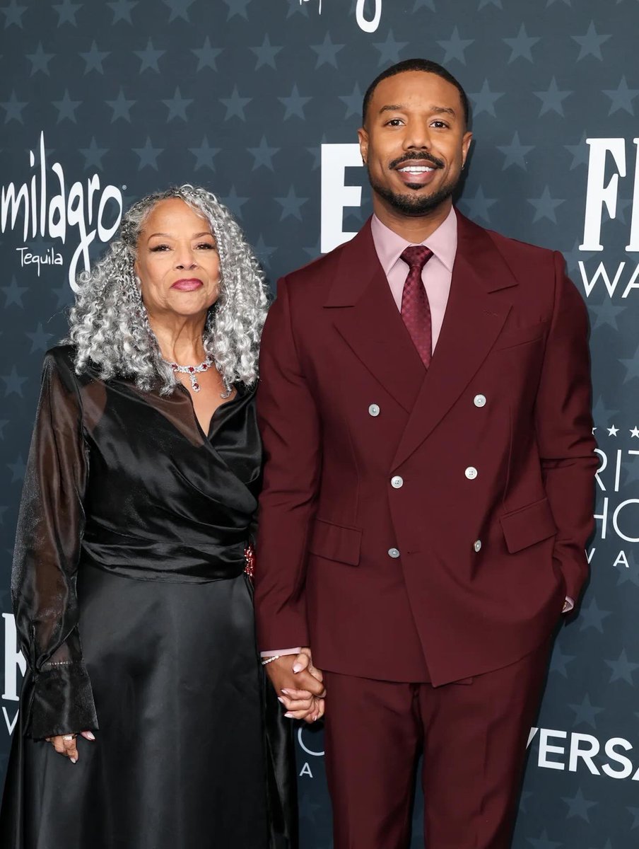 Critics Choice Awards tweet media