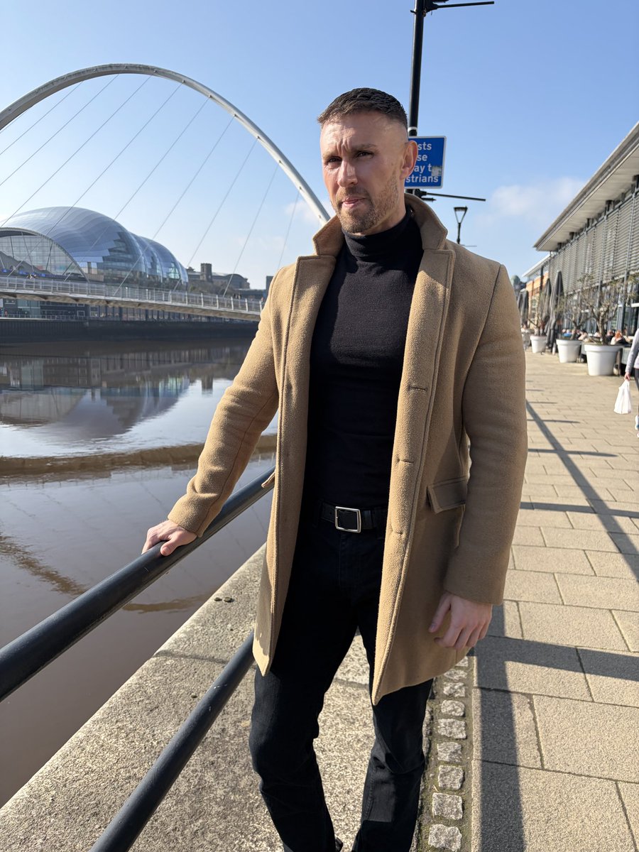 BenDudmannnn's tweet image. Success looks better in brown 🤎

#TheChase #meninsuits