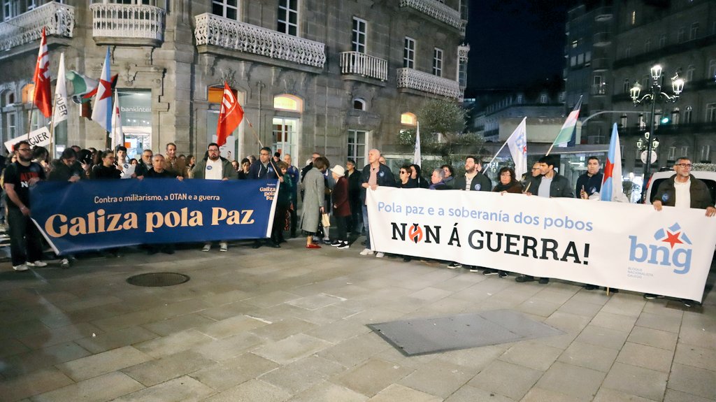 bngvigo's tweet image. 📢 Non á guerra, en defensa da paz e da soberanía dos pobos

O BNG apoiamos en #Vigo a mobilización da Plataforma Galiza pola Paz fronte á escalada bélica e contra as agresións imperialistas