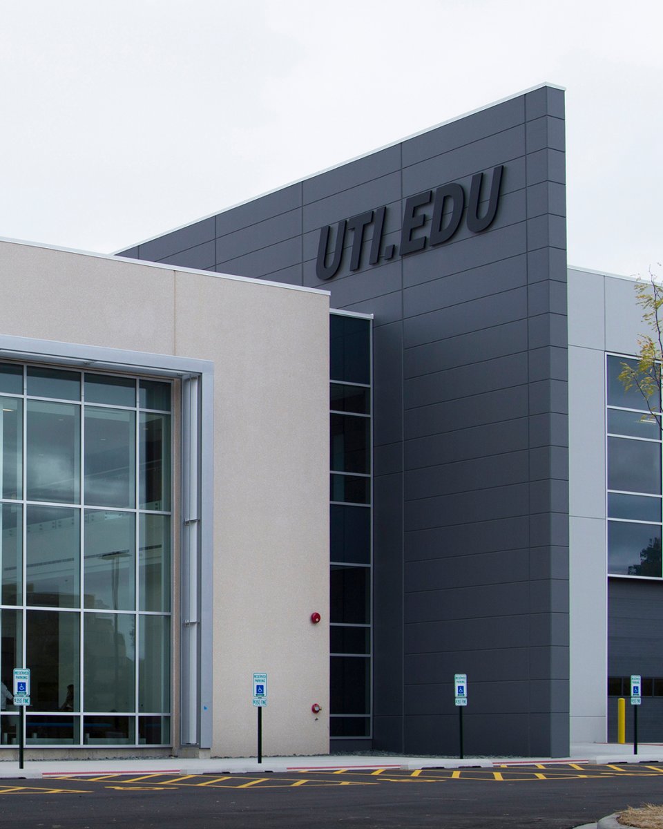 Universal Technical Institute tweet media