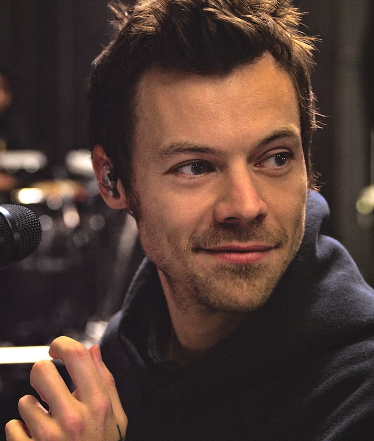 Grete ×͜× 🖤 tweet media