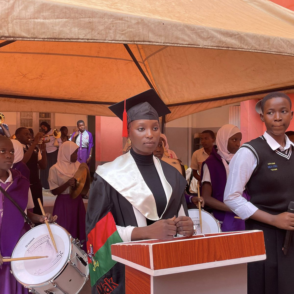 SARAH ALOYO tweet media