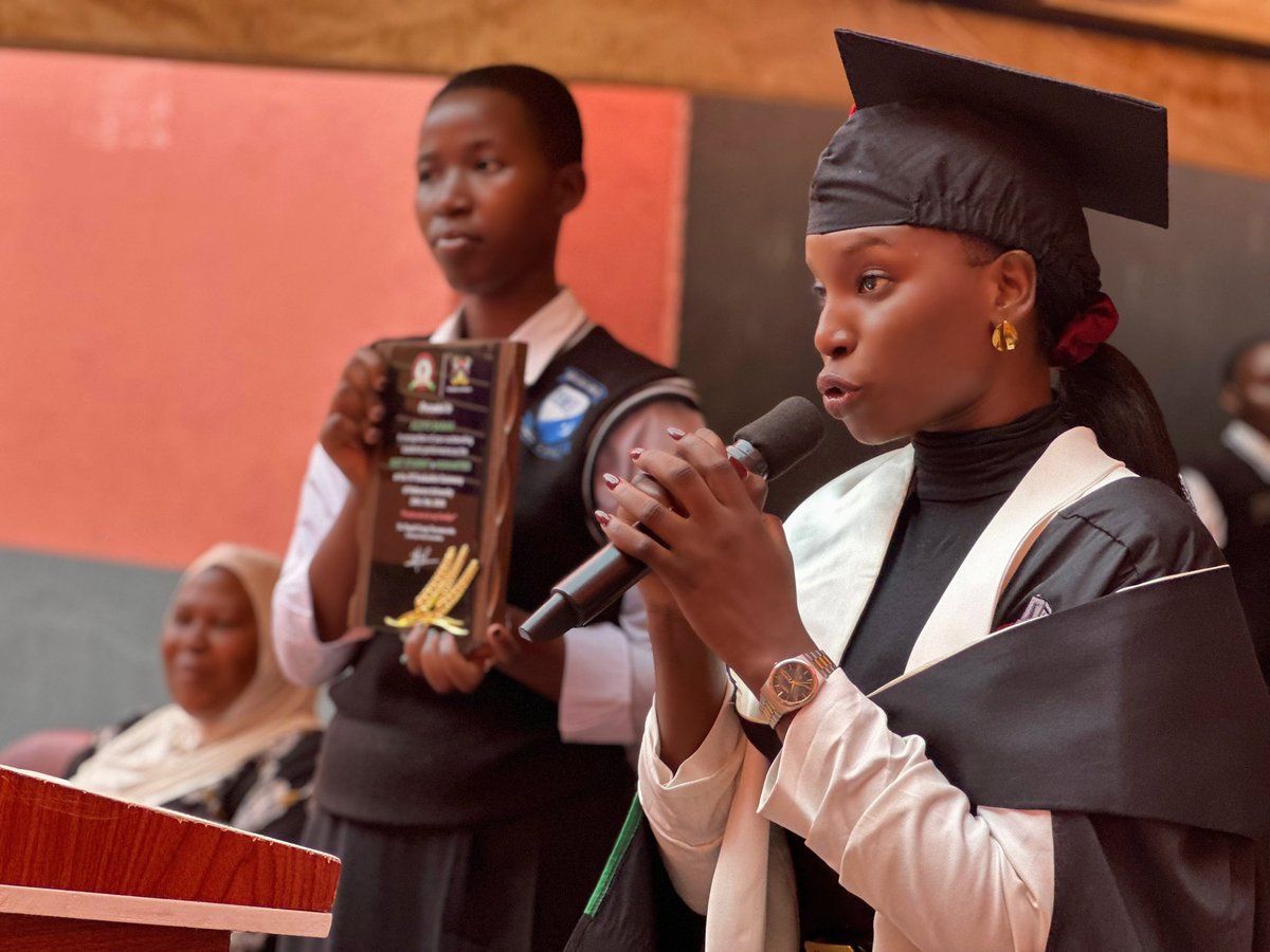 SARAH ALOYO tweet media