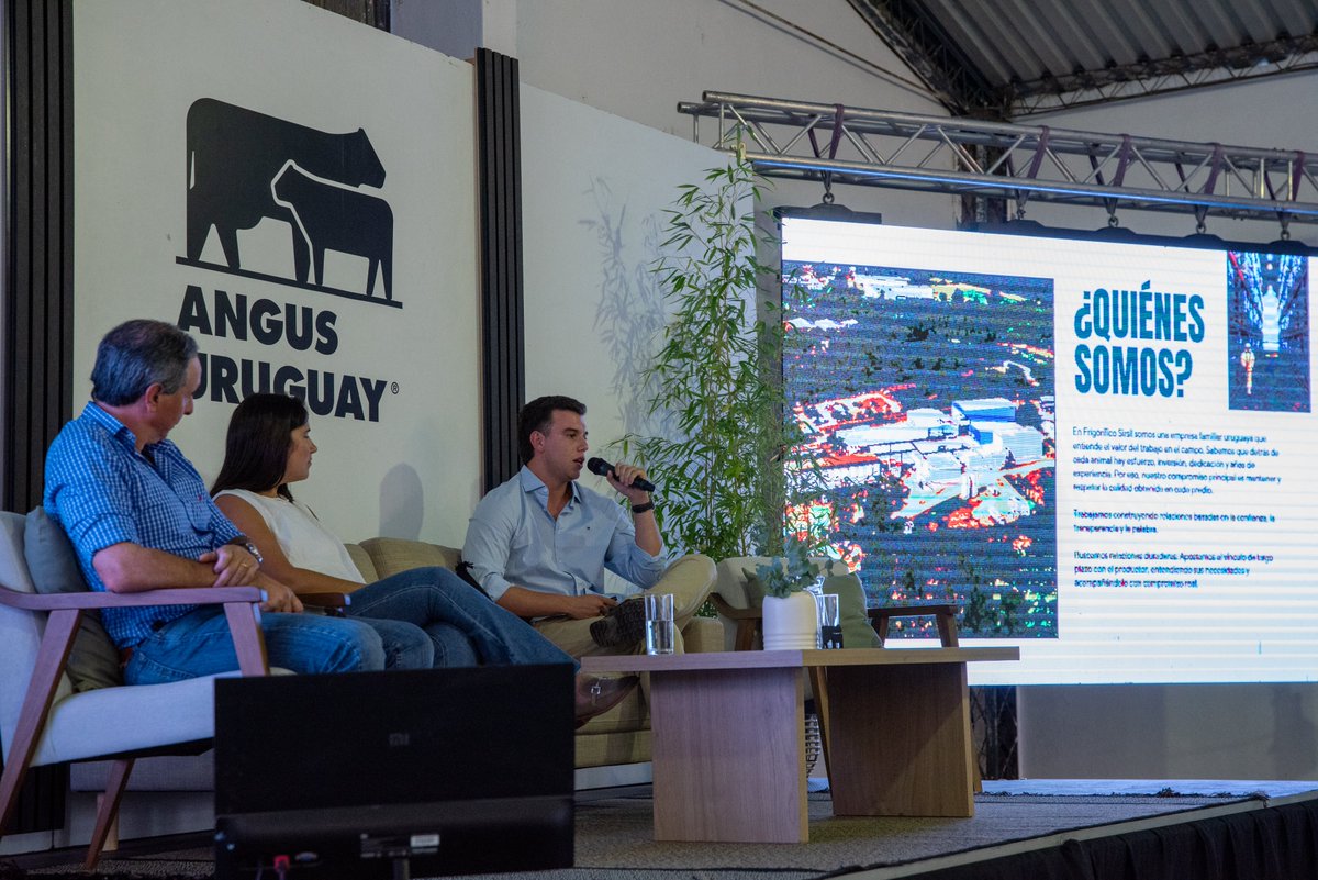 carneangusuy's tweet photo. El programa @carneangusuy dijo presente en ANGUS DAY 👏🥩 🔥 https://t.co/brR0VAJq5A