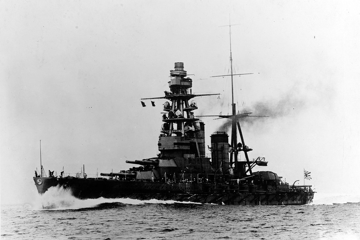 OspreyBooks's tweet image. Nagato in the first period of her service, early 1920s. The heptapodal structure of her fore superstructure is clearly visible (Public Domain).

Image from NVG 346 'Nagato-class Battleships 1920–46'. Publishes 26th March.

bit.ly/4uolUiY

#WWII #Navy #History