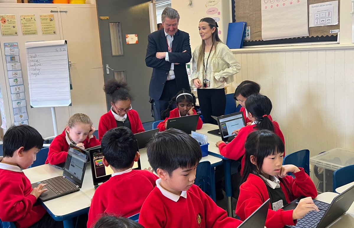 LEO Academy Trust tweet media