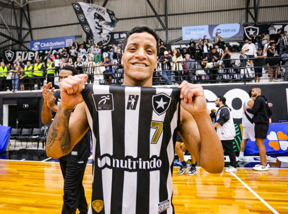 NBB's tweet photo. esse joga e tá convocado pro JDE desse ano https://t.co/iFgUhrPQbO
