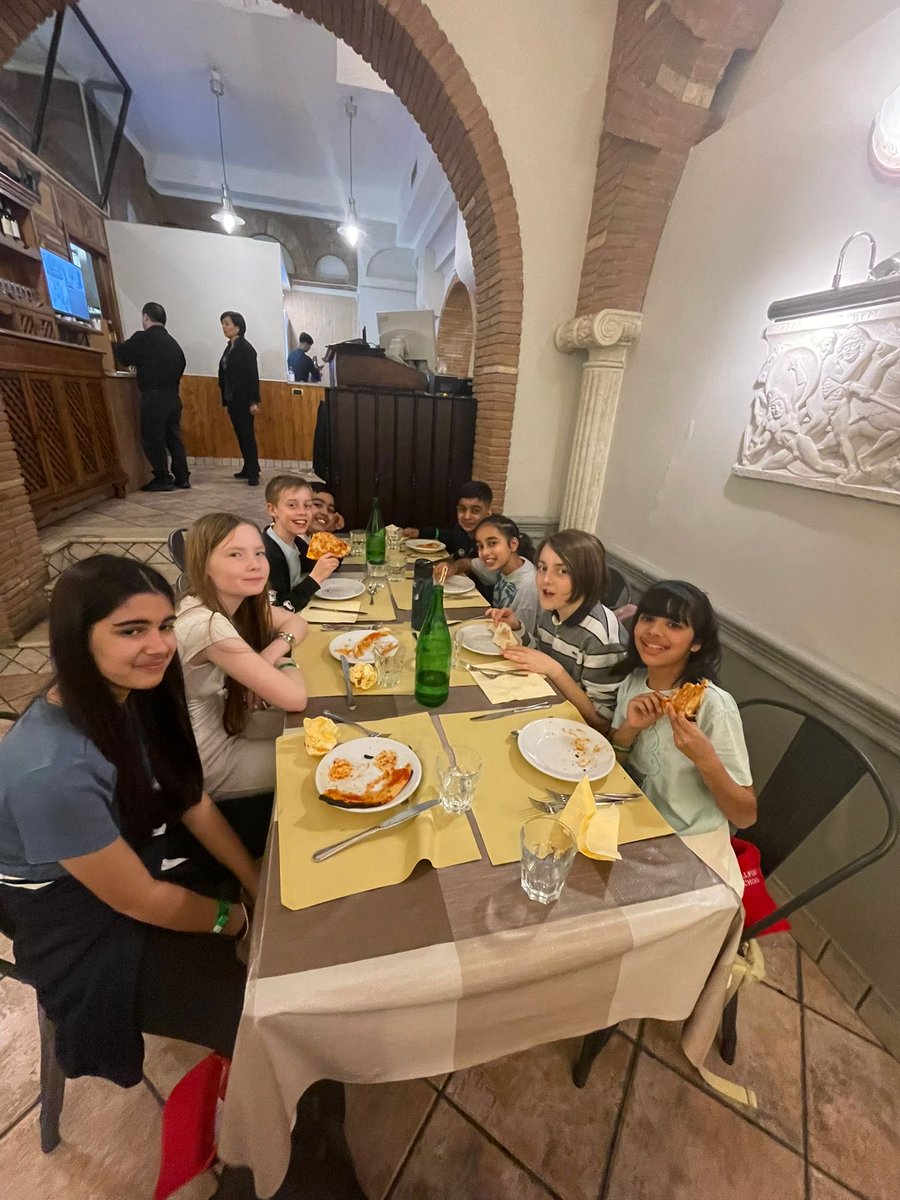 Hallfield School tweet media