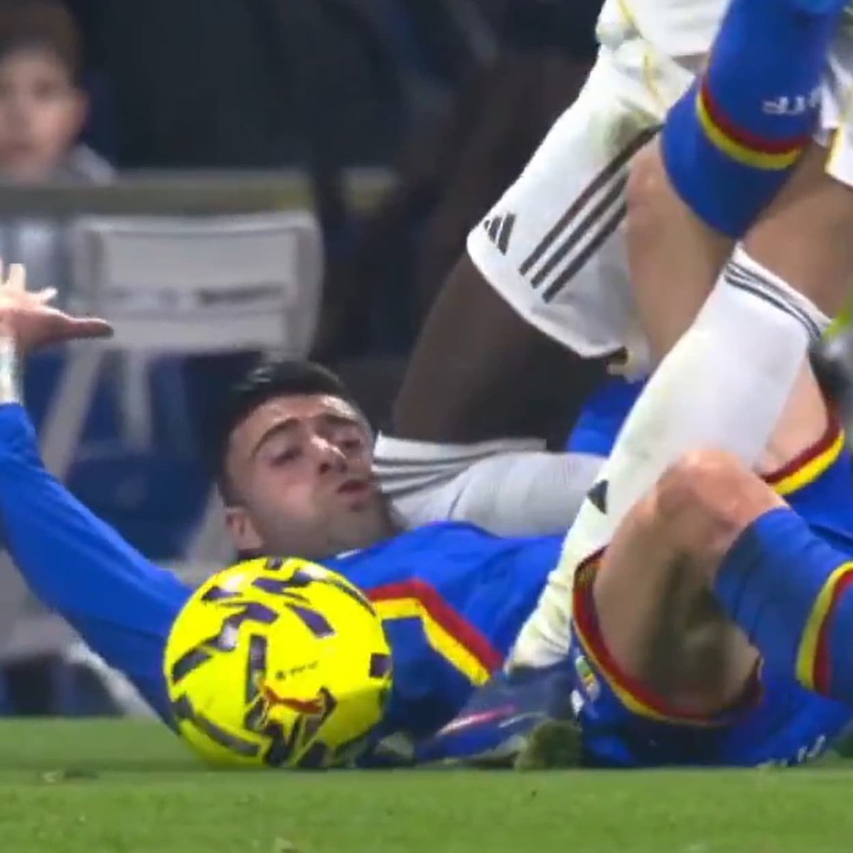 Instant Foot ⚽️ tweet media