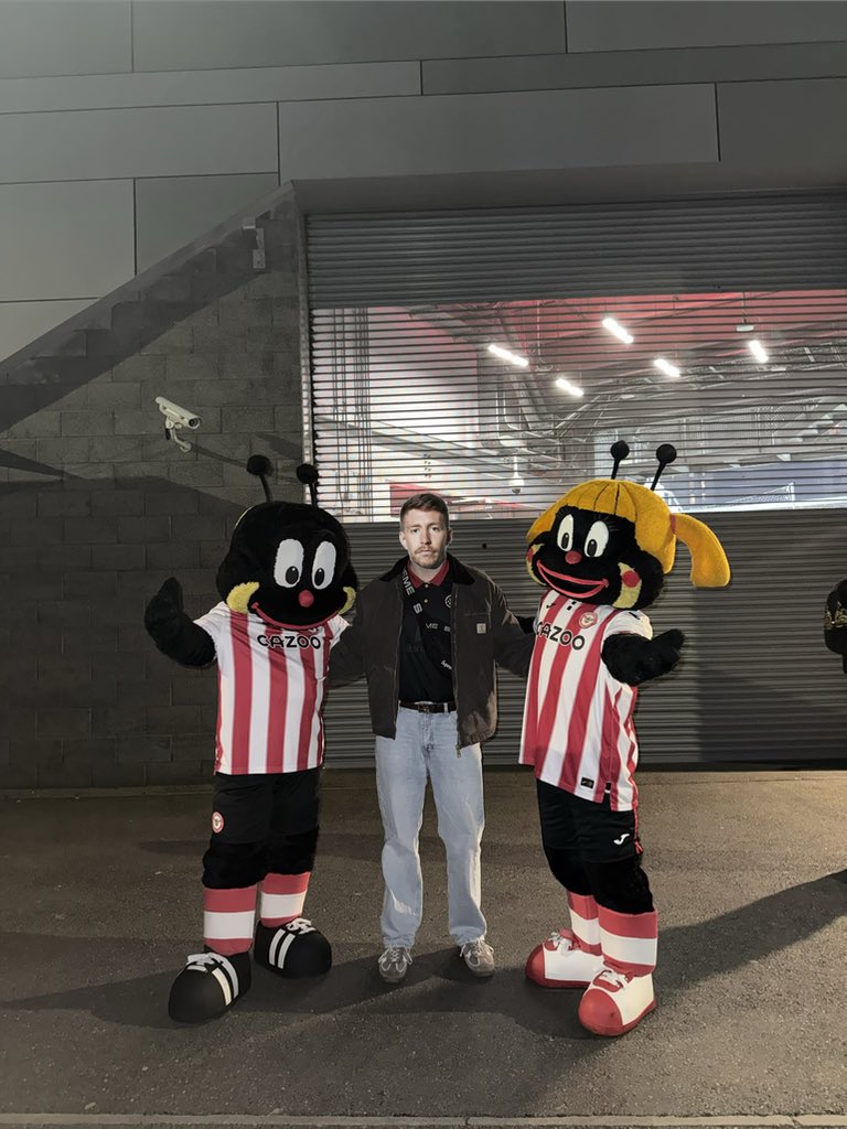 Leo-kusen tweet media