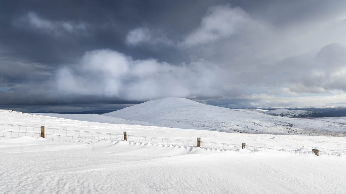jonwood1978's tweet image. Snowy Aberdeenshire mountains, Morven from Mona Gowan...

#mountains #getoutside #Scotland