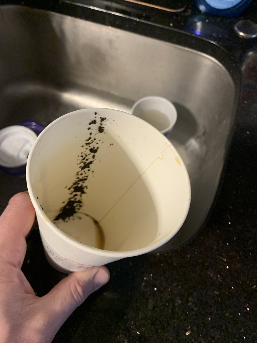 rick1381's tweet photo. Thanks @dunkindonuts #gross https://t.co/qysWzRSQwD