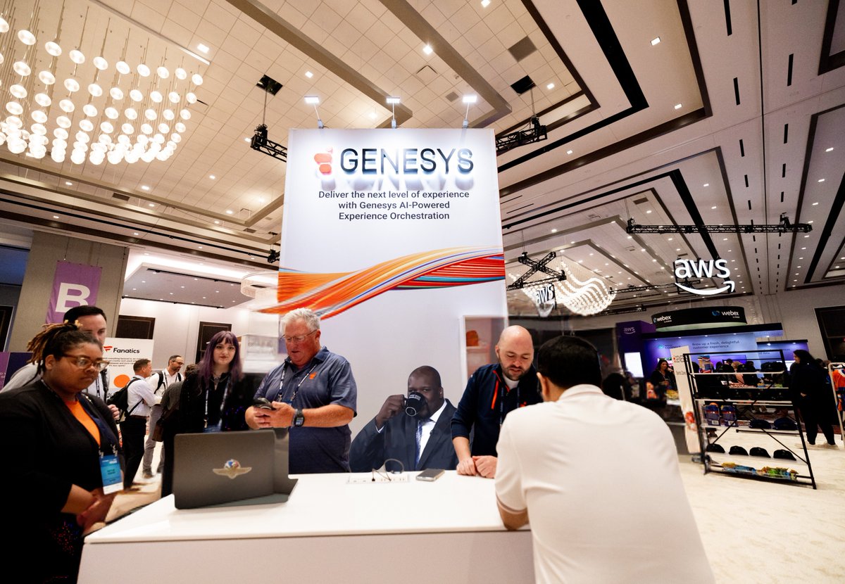 Customer Contact Week tweet media