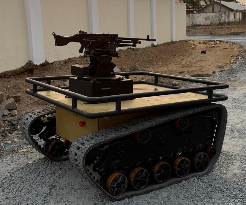 BuildWtPrakhar's tweet photo. Terra's drones will now come with weapons as it begins building combat ready systems for the Nigerian military - Techpoint Africa

Shared Via InSnaps App: https://t.co/2RlLW00fmH

#TechpointAfrica #Nigerian #Techpoint #Africa #Industries #Geopolitics https://t.co/e4sFUoIXBo