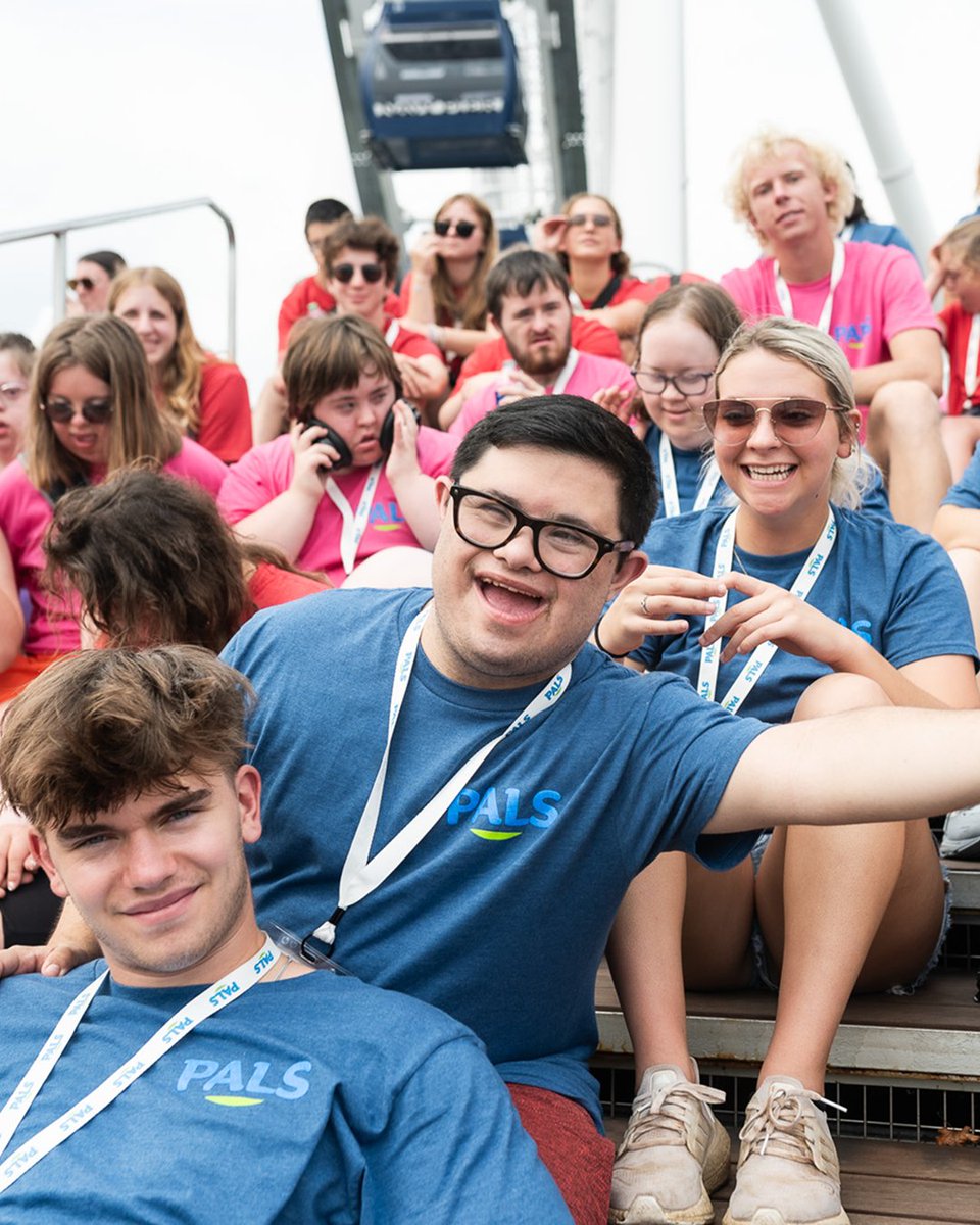 Navy Pier tweet media