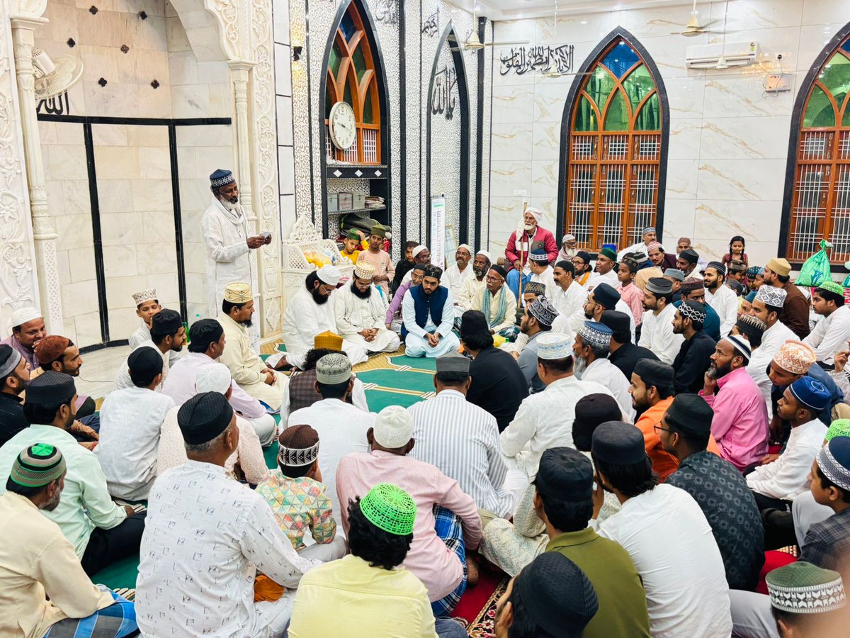 obaidimission's tweet photo. *ختم تروایح *

۲۷ رمضان المبارک ۱۴۴۷

۱۶ مارچ ۲۰۲۶

جامع مسجد ابوالغوث خانقاہ عالیہ غوثیہ چشتیہ دھاوا شریف غازی پور

*Khatam e Taraweeh*

26 Ramadan ul Mubarak 1447

16 March 2026

Jame Masjid Abul Ghaus Khanqah e Aliya Ghausia Chishtiya Dhawa Sharif https://t.co/yh32KeS2OL