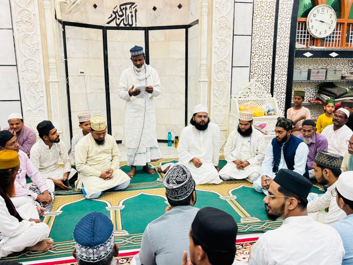 obaidimission's tweet photo. *ختم تروایح *

۲۷ رمضان المبارک ۱۴۴۷

۱۶ مارچ ۲۰۲۶

جامع مسجد ابوالغوث خانقاہ عالیہ غوثیہ چشتیہ دھاوا شریف غازی پور

*Khatam e Taraweeh*

26 Ramadan ul Mubarak 1447

16 March 2026

Jame Masjid Abul Ghaus Khanqah e Aliya Ghausia Chishtiya Dhawa Sharif https://t.co/YwSgUEtKUu