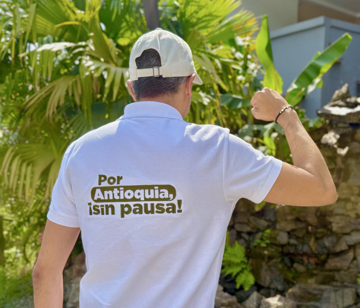 braulioEMarquez's tweet photo. A partir de hoy entramos en modo: “Por Antioquia, ¡sin pausa!” ✊💚

Empiezo mi tercera gira por el departamento, recorriendo nuestras calles y escuchando a la ciudadanía, porque las verdaderas soluciones se construyen con la gente y desde el territorio. https://t.co/0ZAFSESivr