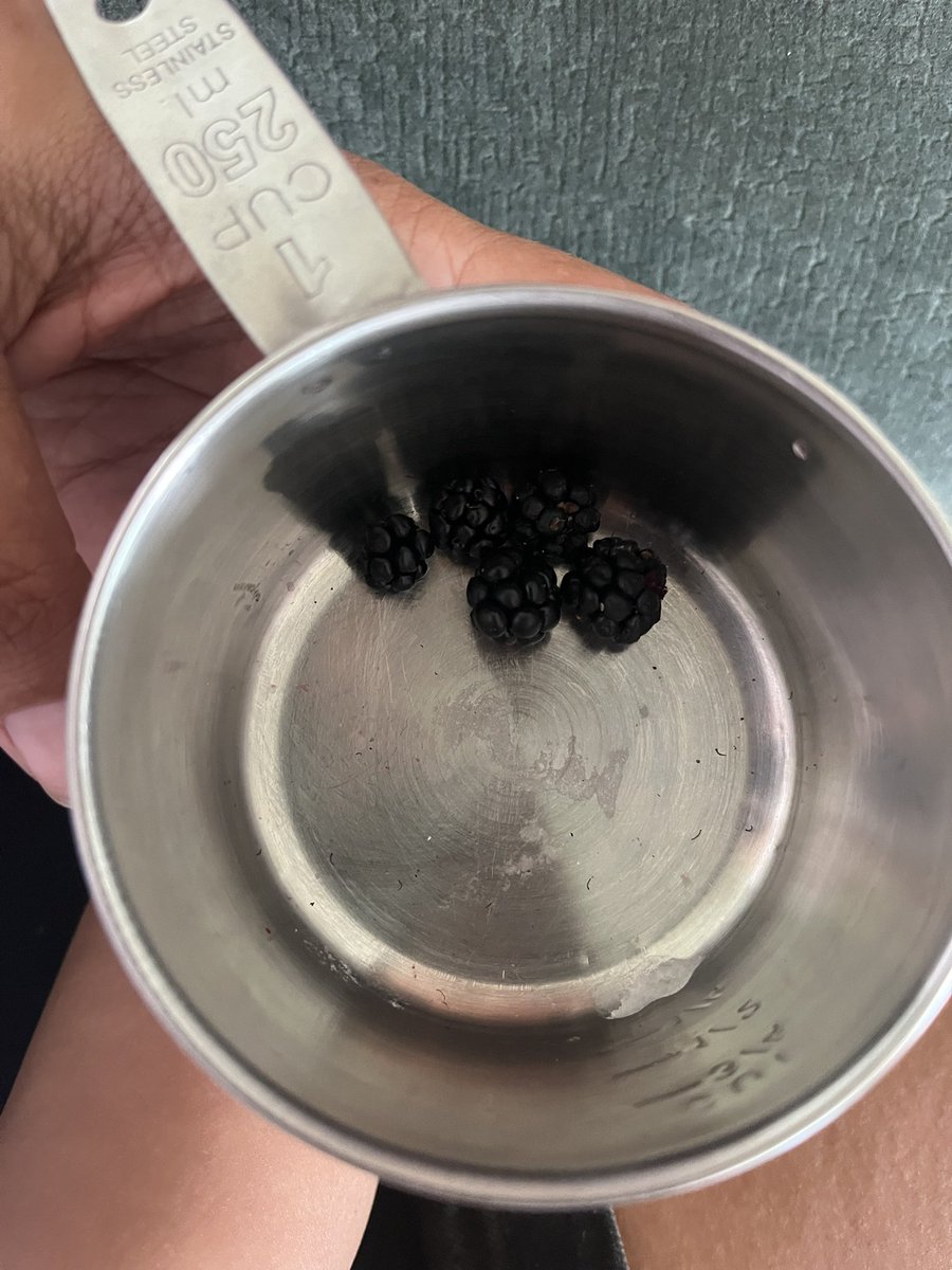 Melarnie tweet media