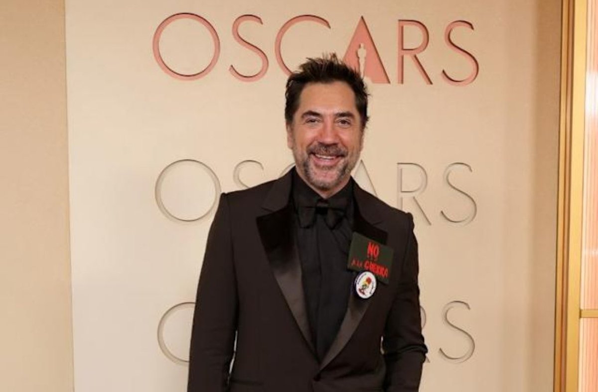 #farandula

JAVIER BARDEM PROVOCA REACCIÓN EN LOS OSCARS CON MENSAJE “NO A LA GUERRA”

El actor español utilizó el escenario de los Oscars 2026 para expresar un mensaje contra los conflictos armados.

Su breve declaración se volvió uno de los momentos más virales de la ceremonia.