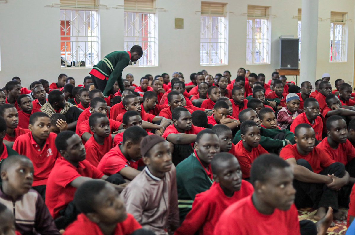 StMarysKitende tweet media