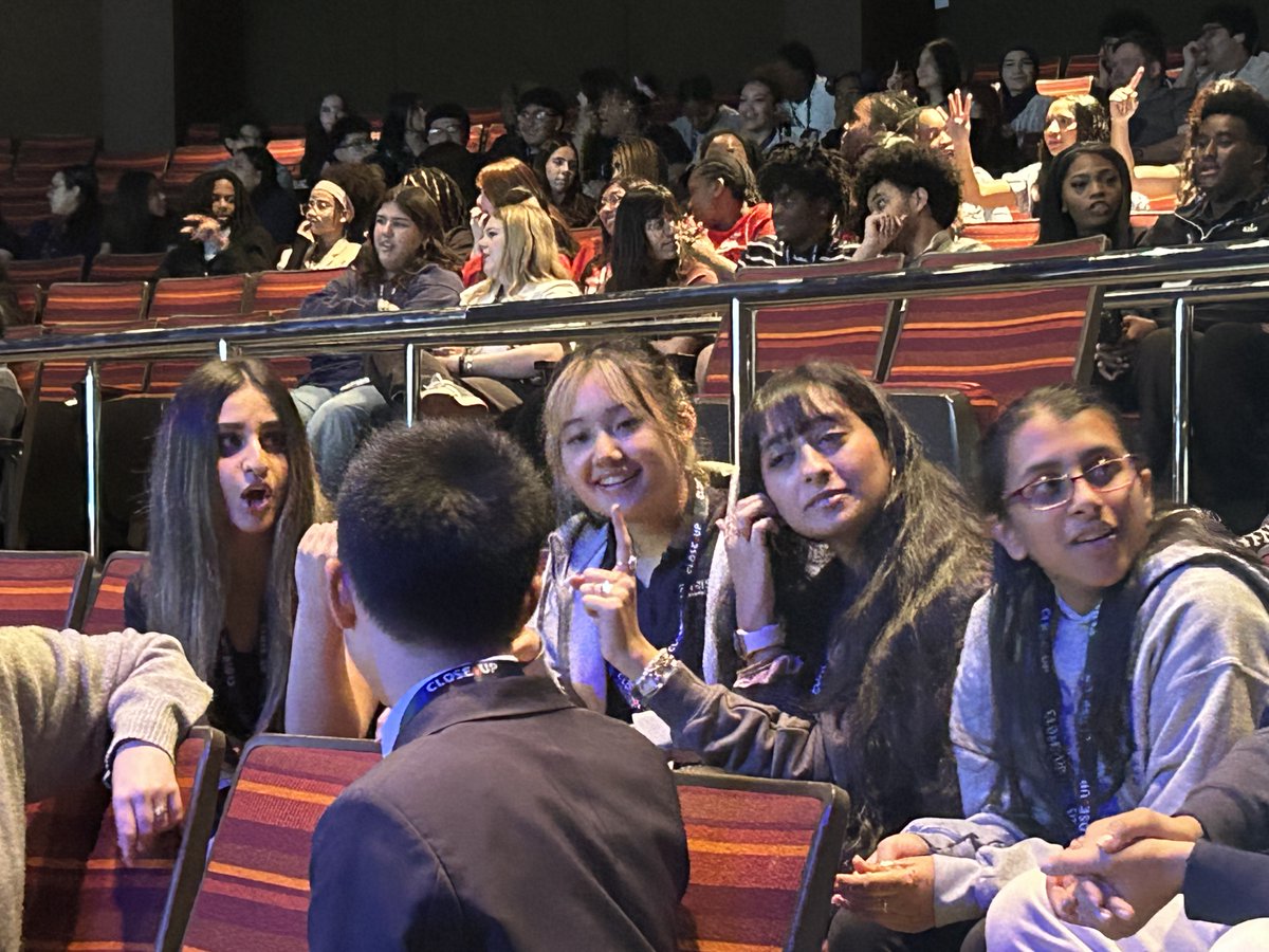 Close Up Washington tweet media