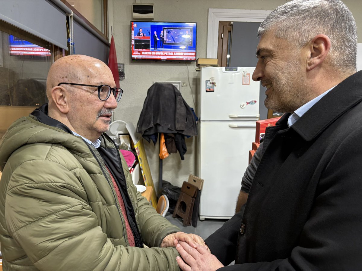 Bin aydan daha hayırlı olduğu müjdelenen mübarek Kadir Gecemizde, Bahçeşehir 2. Kısım Mahallemizde bulunan Hacı Eyüp Saadet Çarmıklı Camii’nde komşularımızla birlikte namazımızı eda ettik.

Namazın ardından kıymetli hemşehrilerimizle hasbihâl ederek Kadir Gecelerini tebrik ettik,
