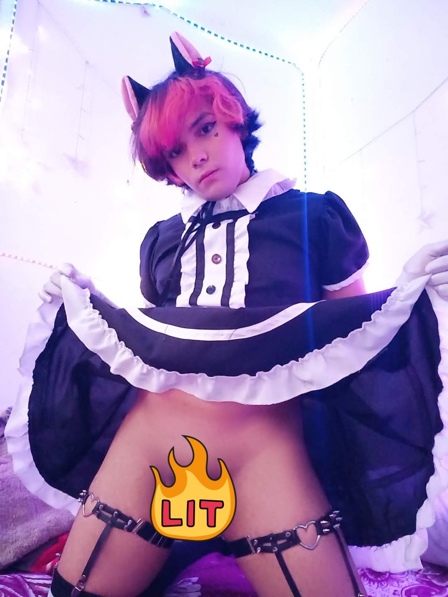 femboypink tweet media