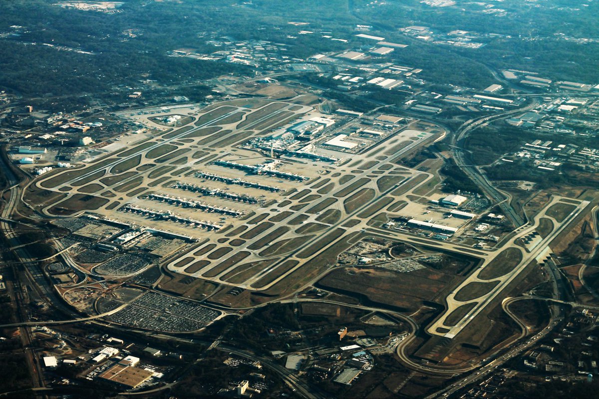 2024dion's tweet photo. On an average day as many people spend time at the Atlanta airport (passengers + workers + suppliers) as live in New Orleans https://t.co/JeFfXUIXzY