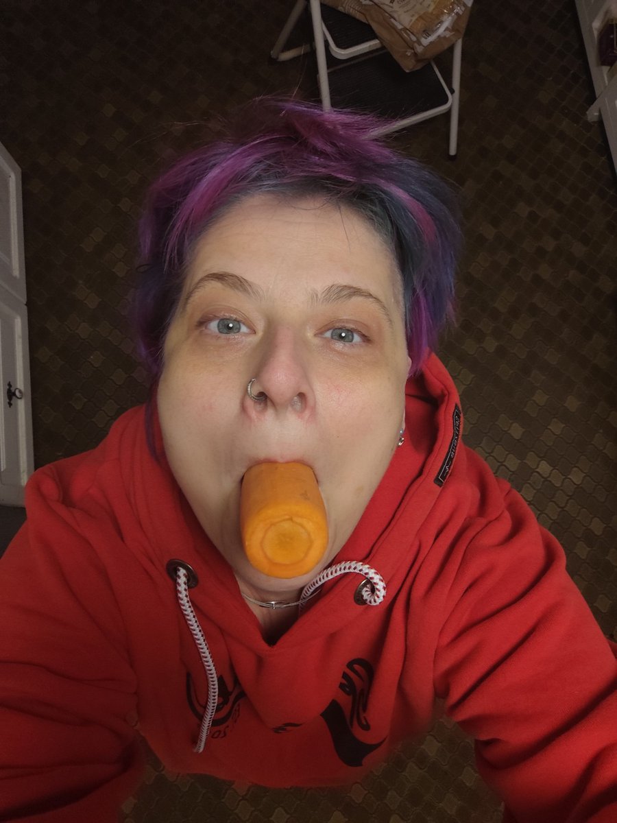 Brummsel tweet media