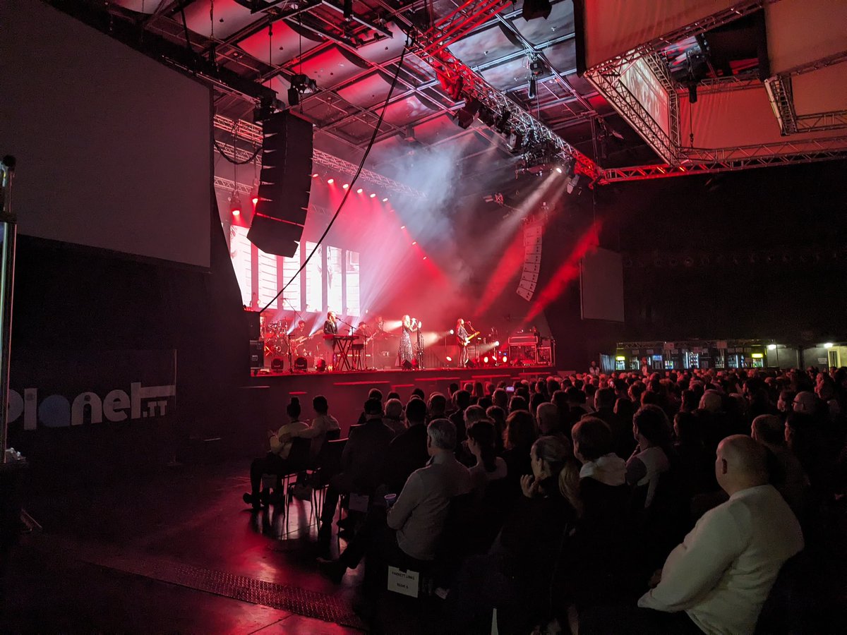 Rumours Of Fleetwood Mac tweet media