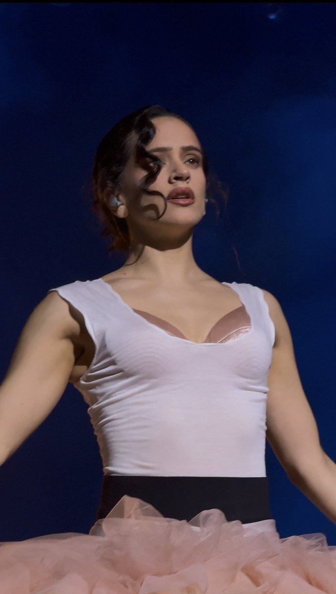 ROSALÍA BRASIL tweet media