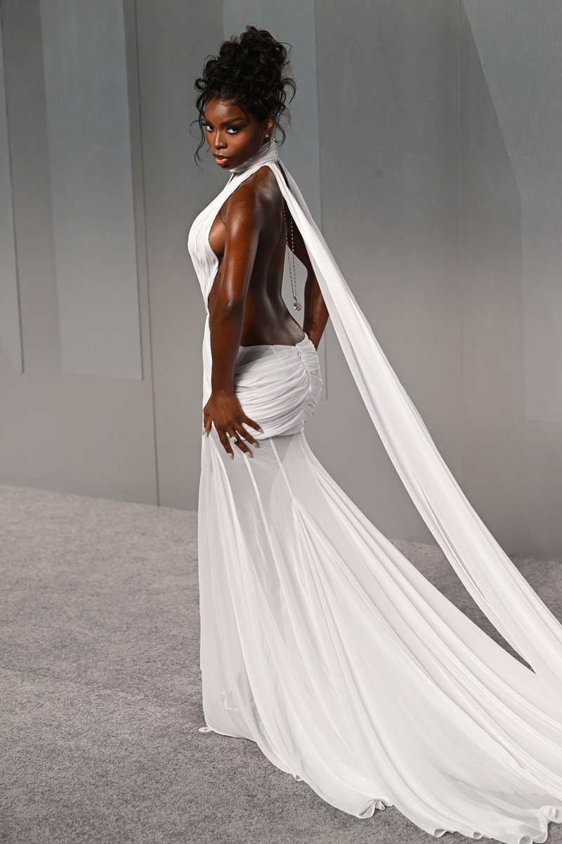 Olandria stuns in all white at the Vanitfy Fair Oscar party