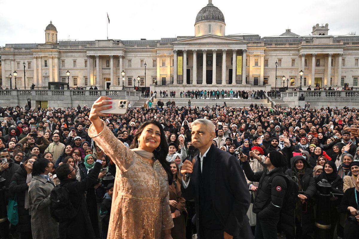 Sadiq Khan tweet media