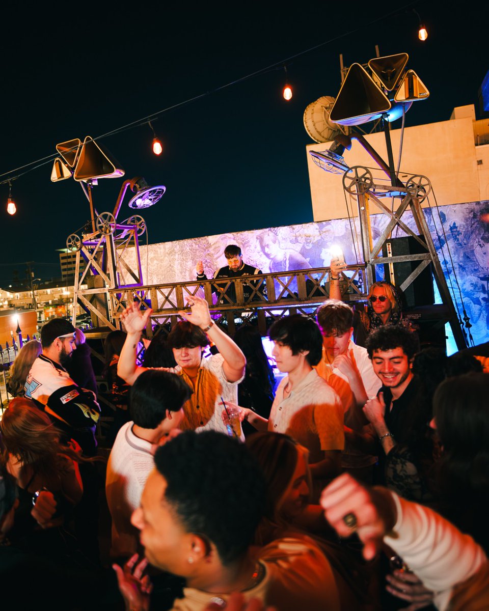 Commonwealth tweet media