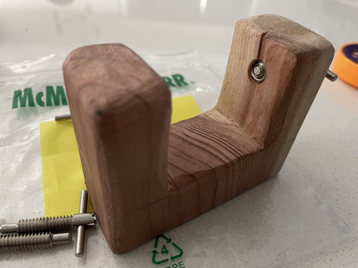 FreeBSD Frau tweet media