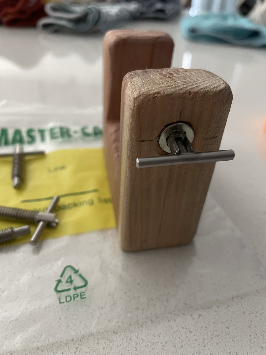 FreeBSD Frau tweet media