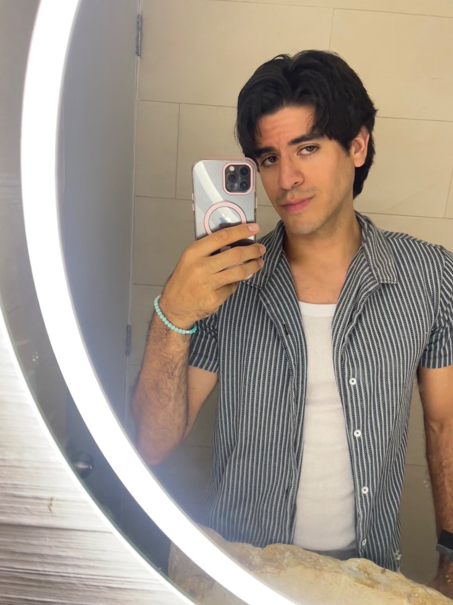 Gustavo David👽 tweet media