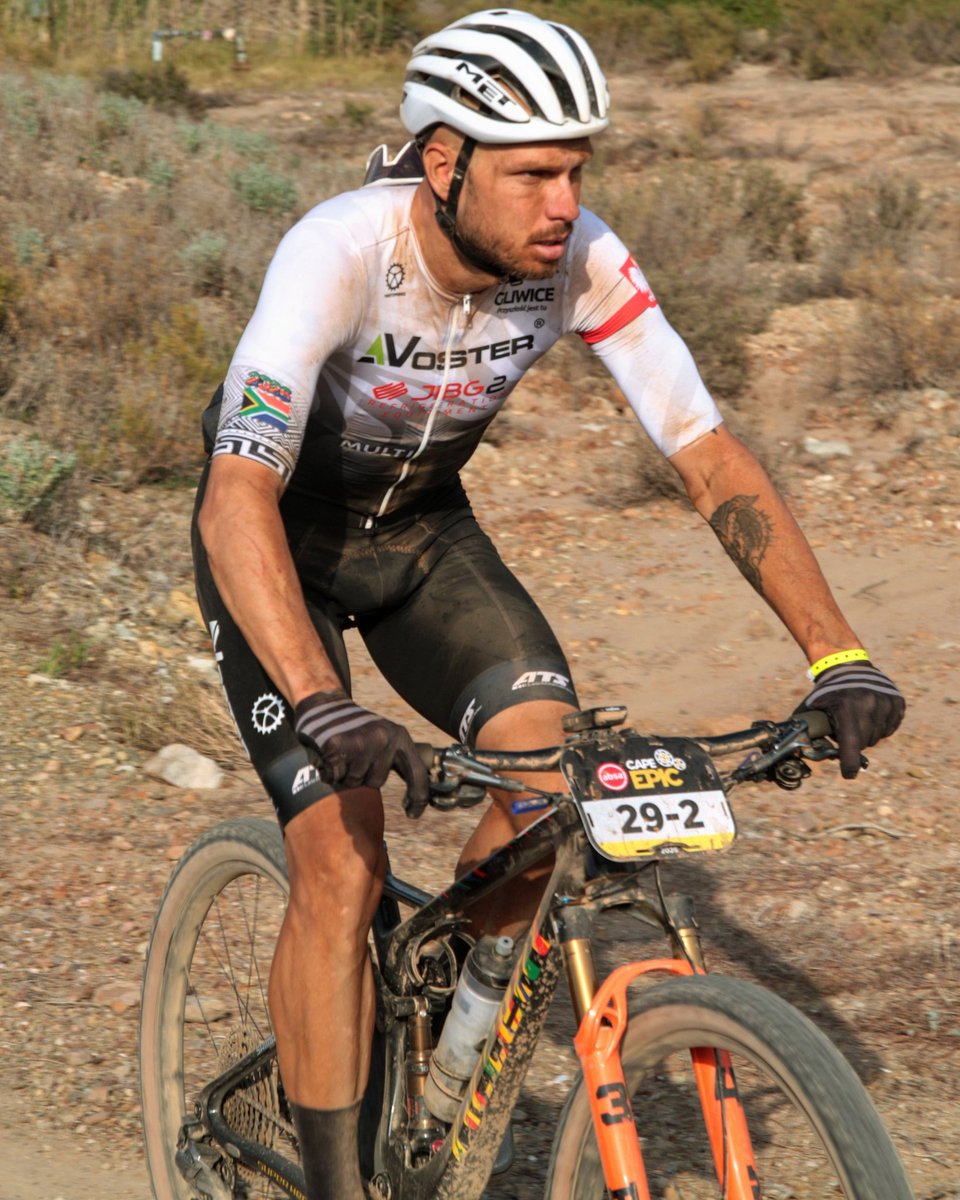 Voster Team tweet media