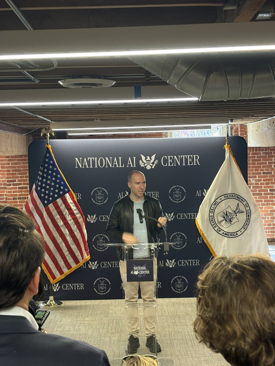 Michelle Fang tweet media