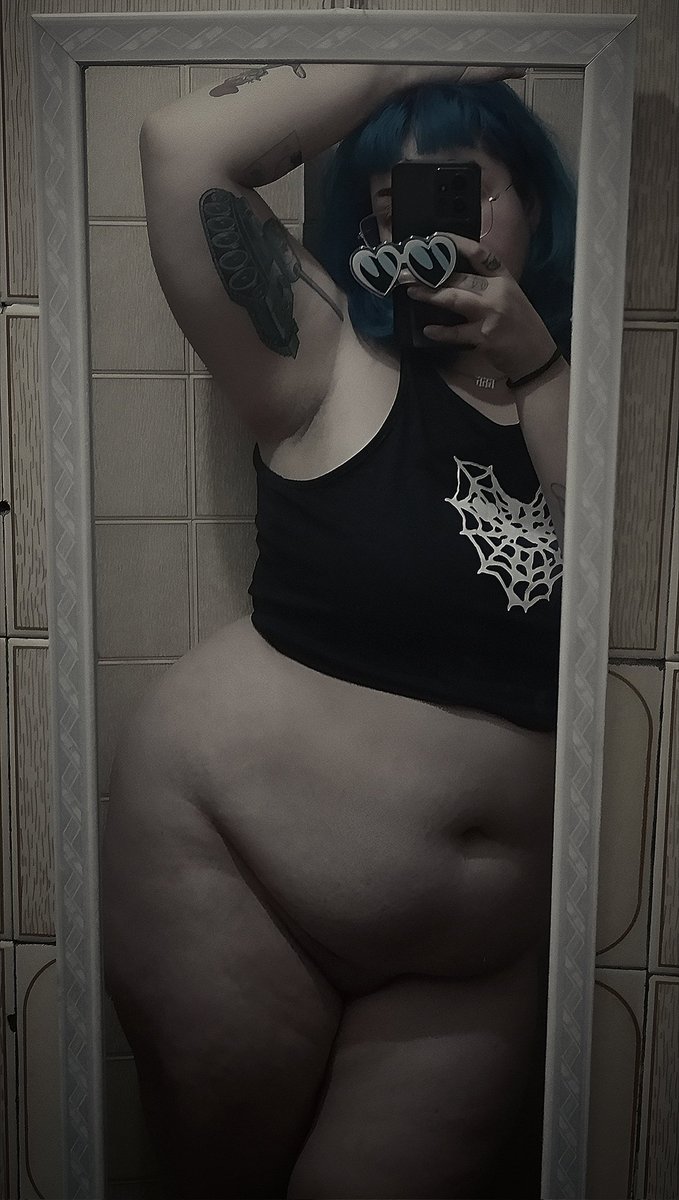 So curvy and soft ✨✨
You know where to find more, don't you? 🙂‍↕️✨