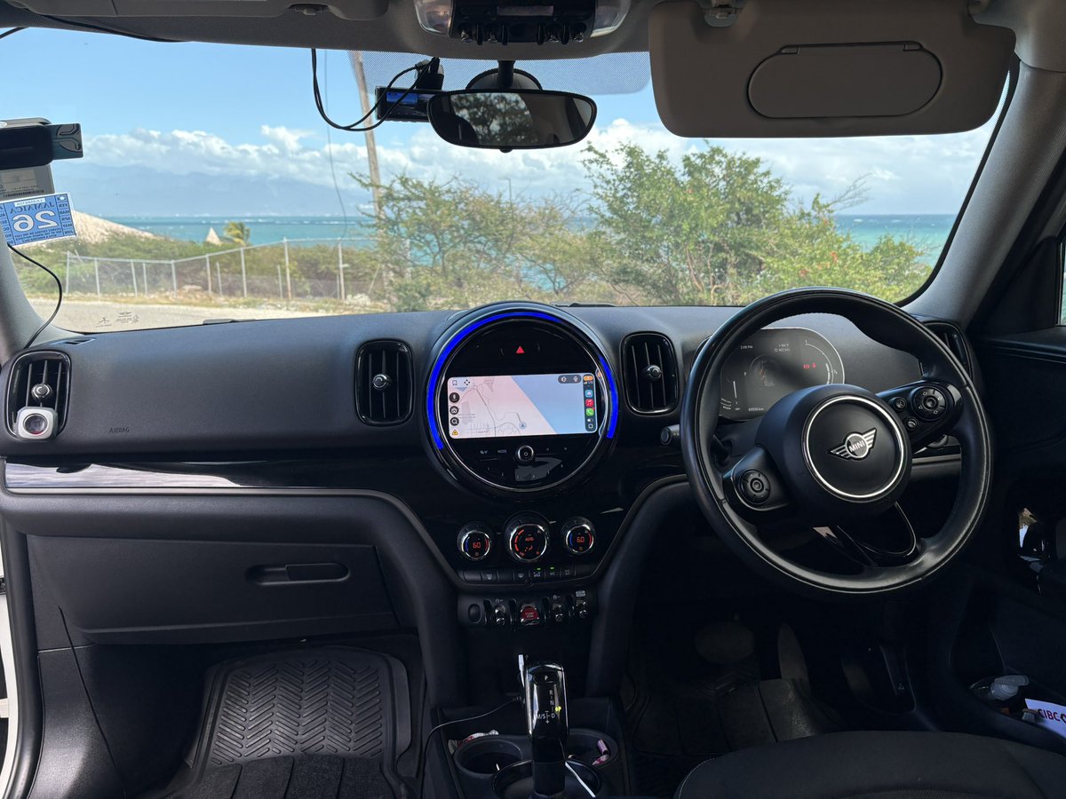 2021 Mini Countryman 1.5L 
Recently serviced , well maintained, 
very Clean
Price $ 3,700,000 neg   
DM for more info