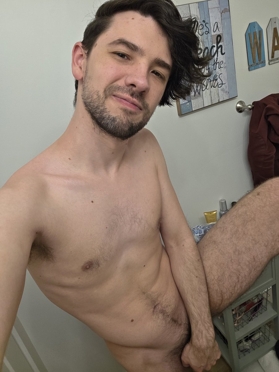 Side Show 👀 tweet media