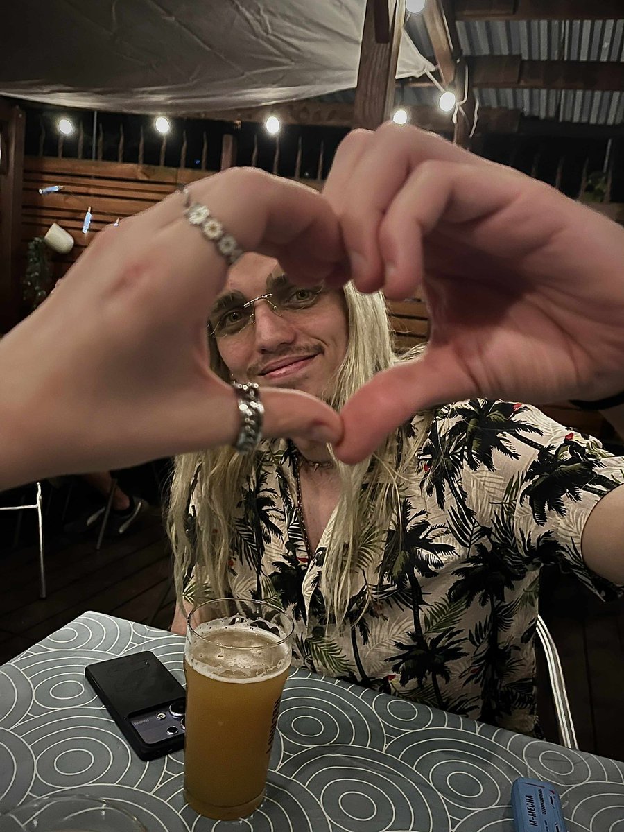 Name cannot be blank tweet media