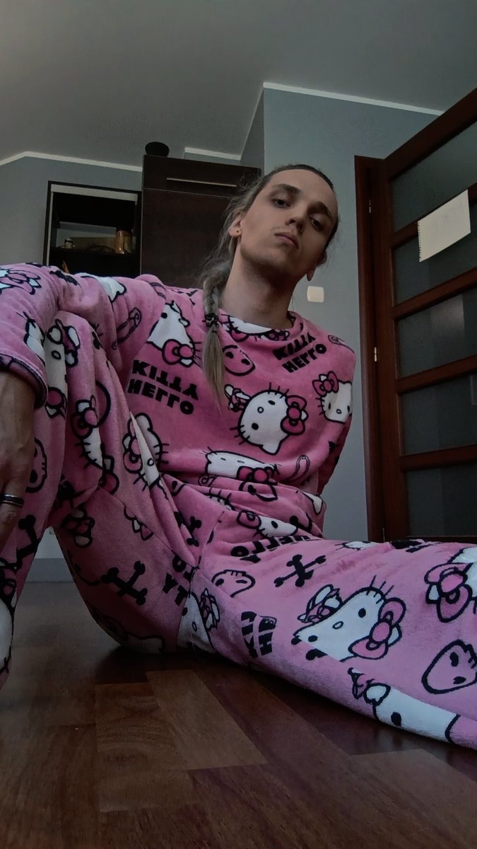 Name cannot be blank tweet media