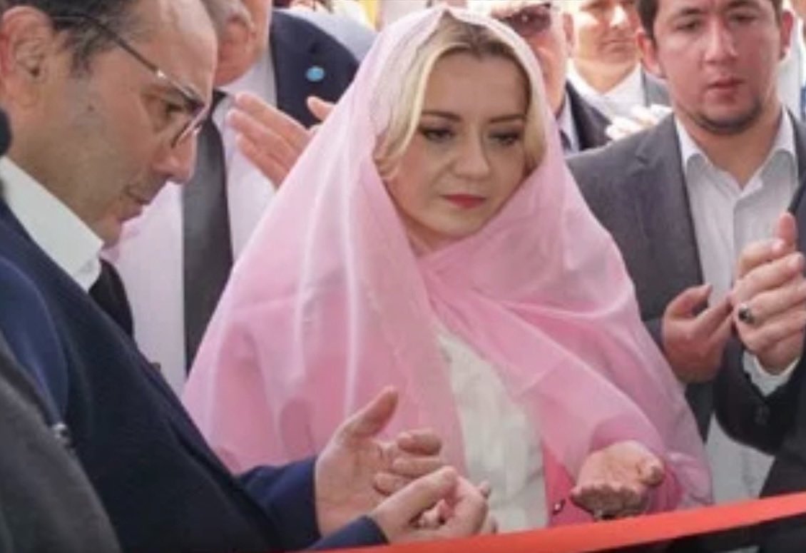 Aylin Cesur tweet media