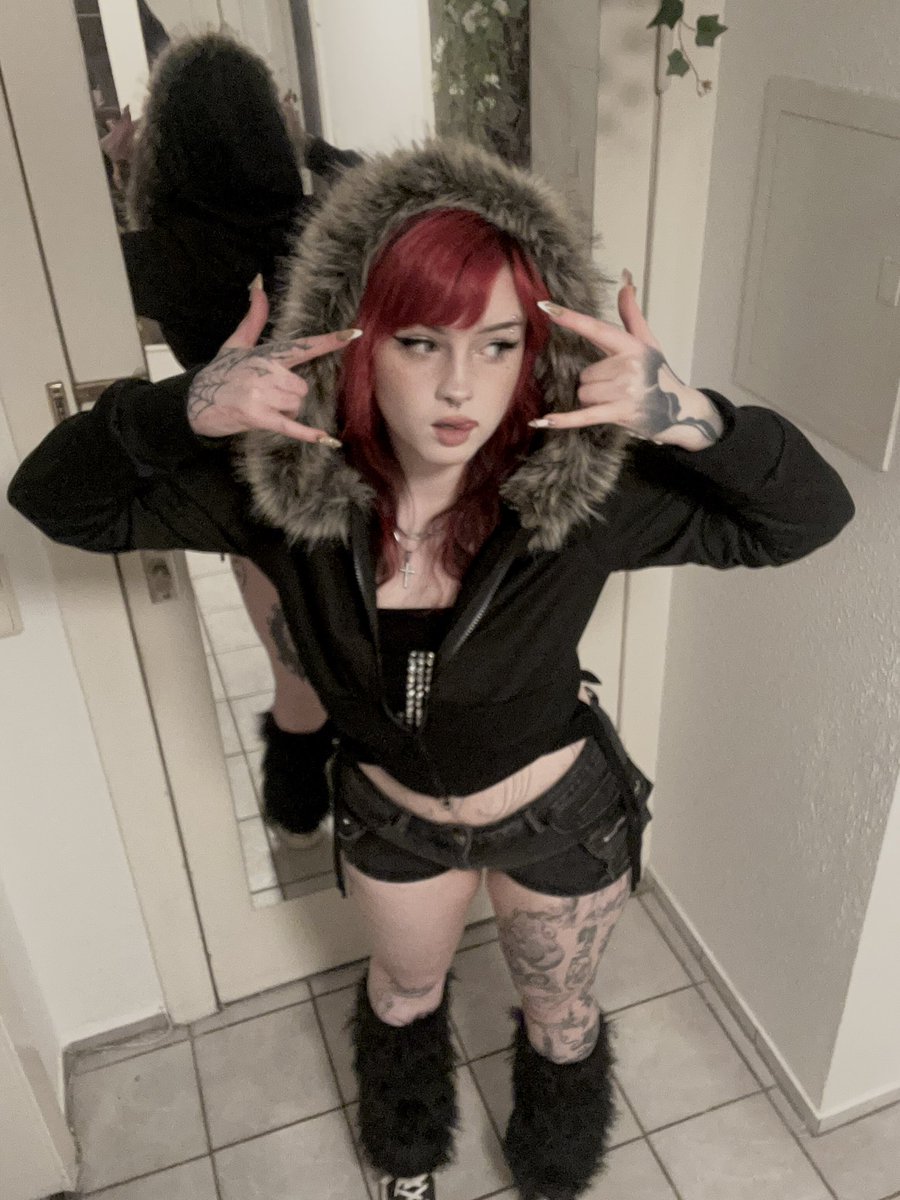 KiriSuro tweet media