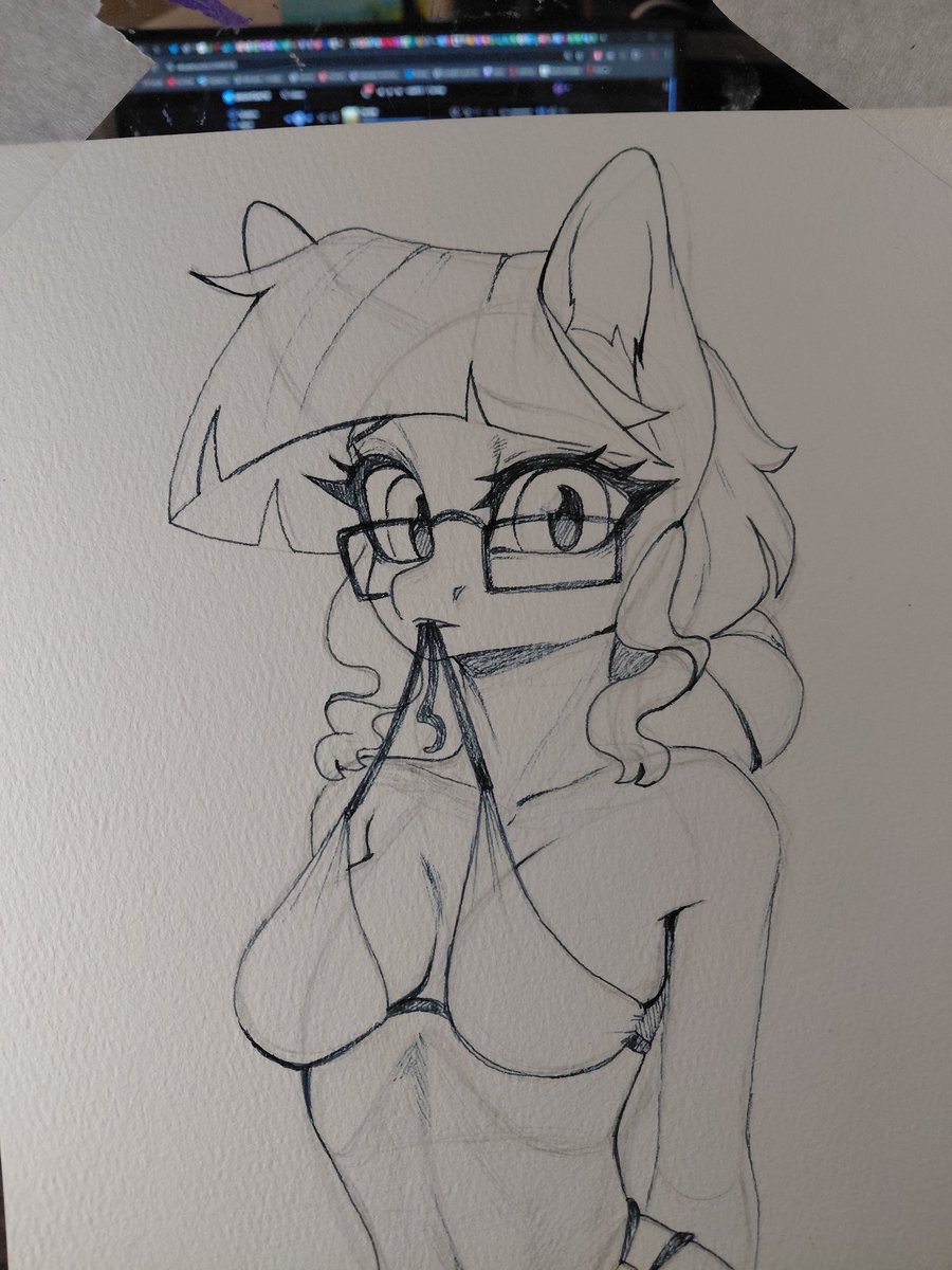 julia sunlight☀️ tweet media