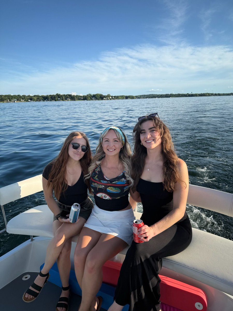 Marissa Voss™ tweet media