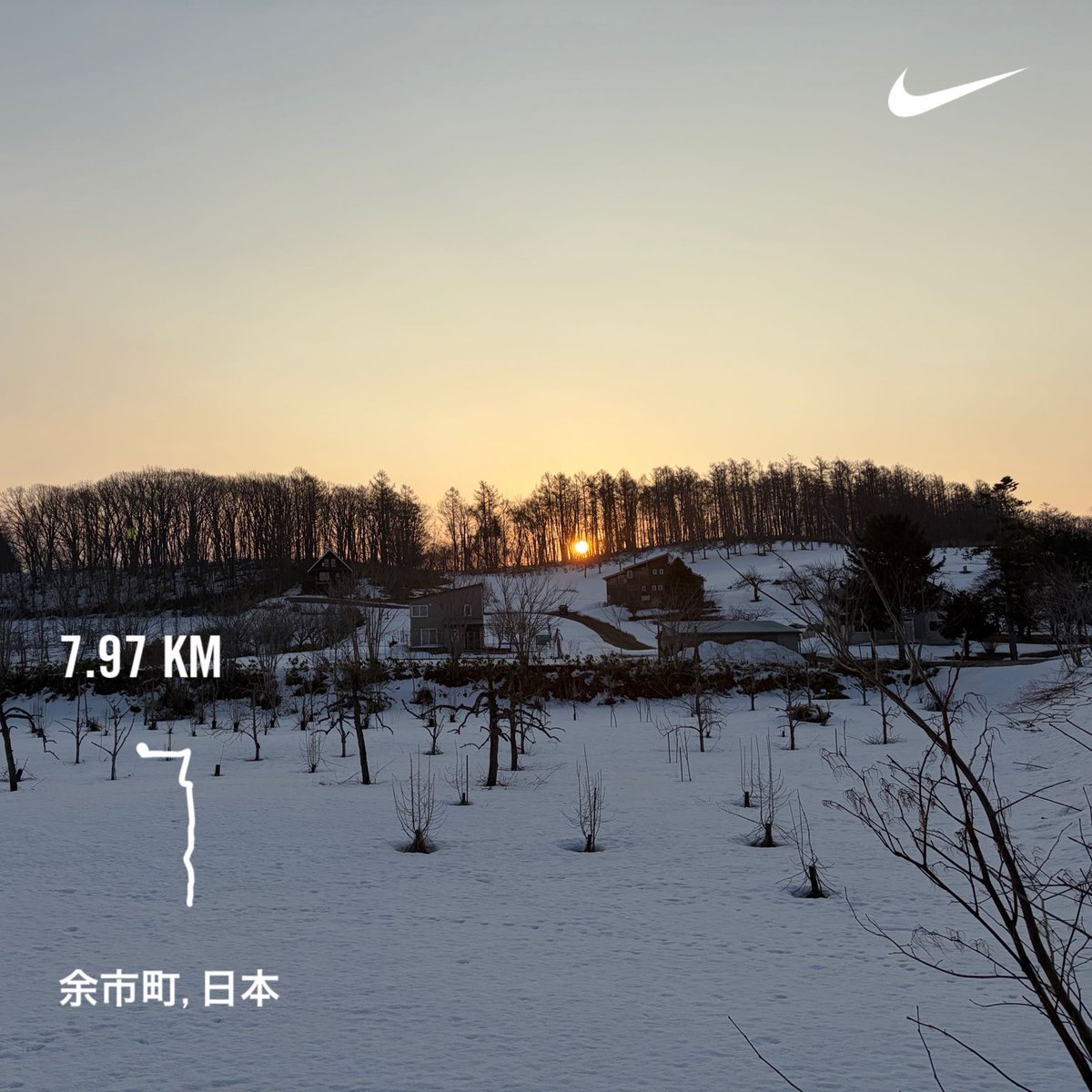 hineyoko's tweet image. 今朝のラン。オレンジ色の日の出。久々コース。
#MorningRuns #running #runninginthesnow #朝ラン #雪ラン